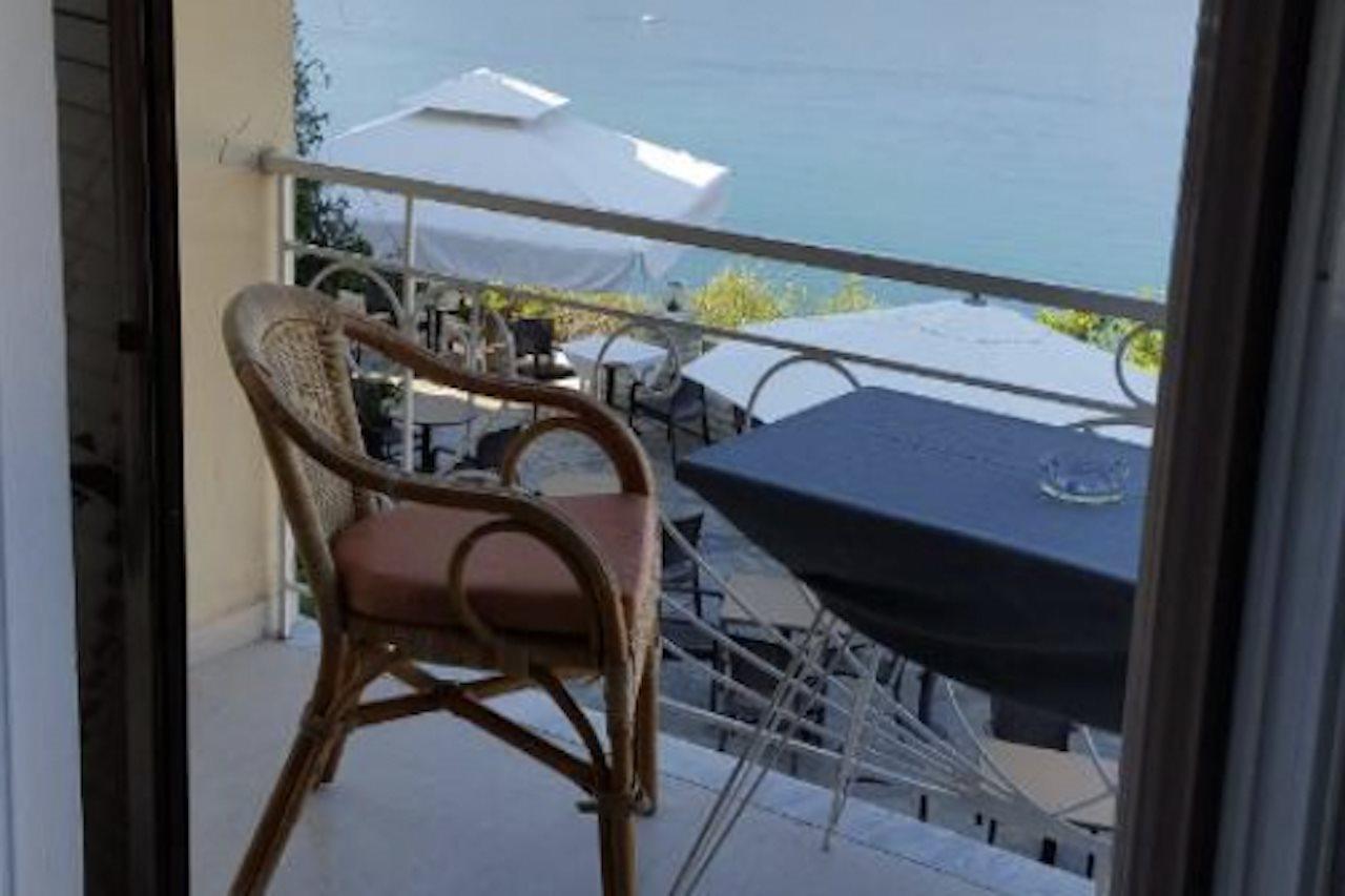 Dimitra Apartments K 科梅诺 外观 照片